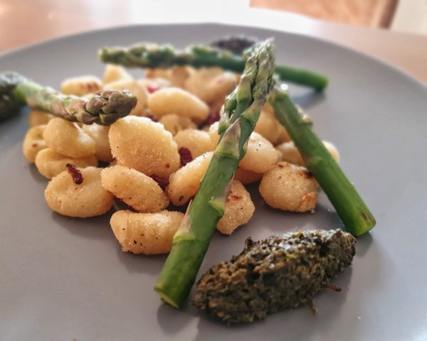 Basil mint pesto